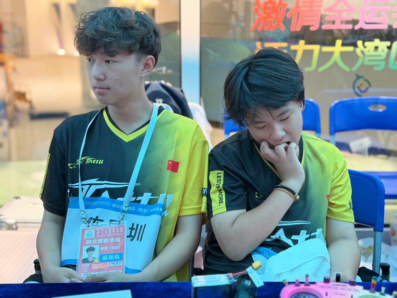 小白、果果，